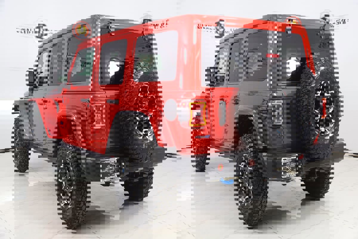 Used 2021 Jeep Wrangler Unlimited Rubicon 4xe w/ Steel Bumper Group image 4