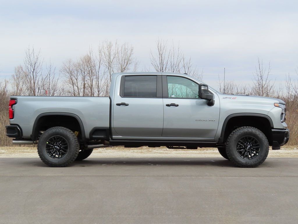 New 2026 Chevrolet Silverado 2500 ZR2 image 2
