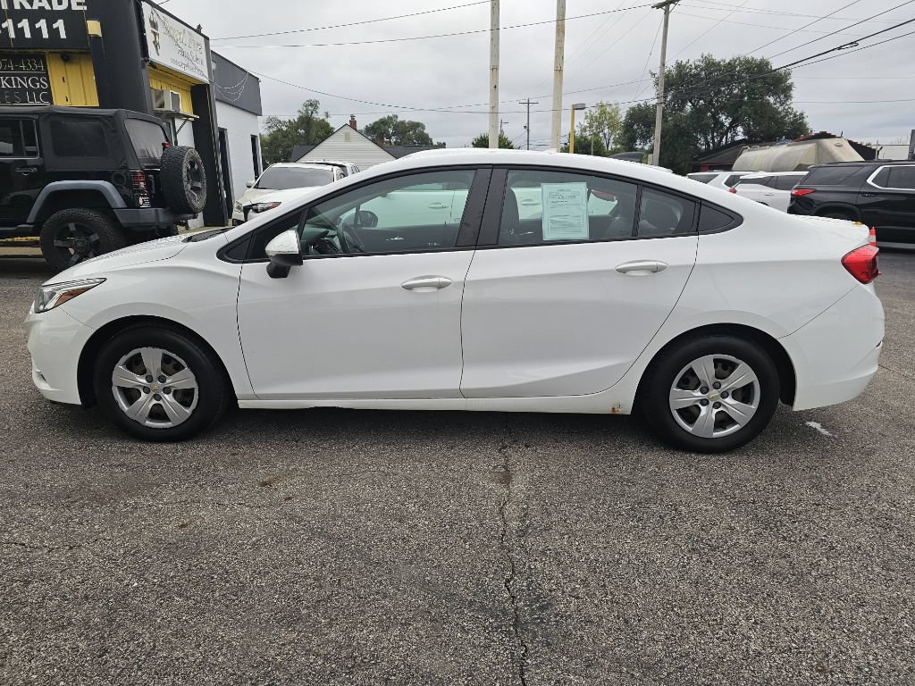 Used 2017 Chevrolet Cruze LS FWD image 6
