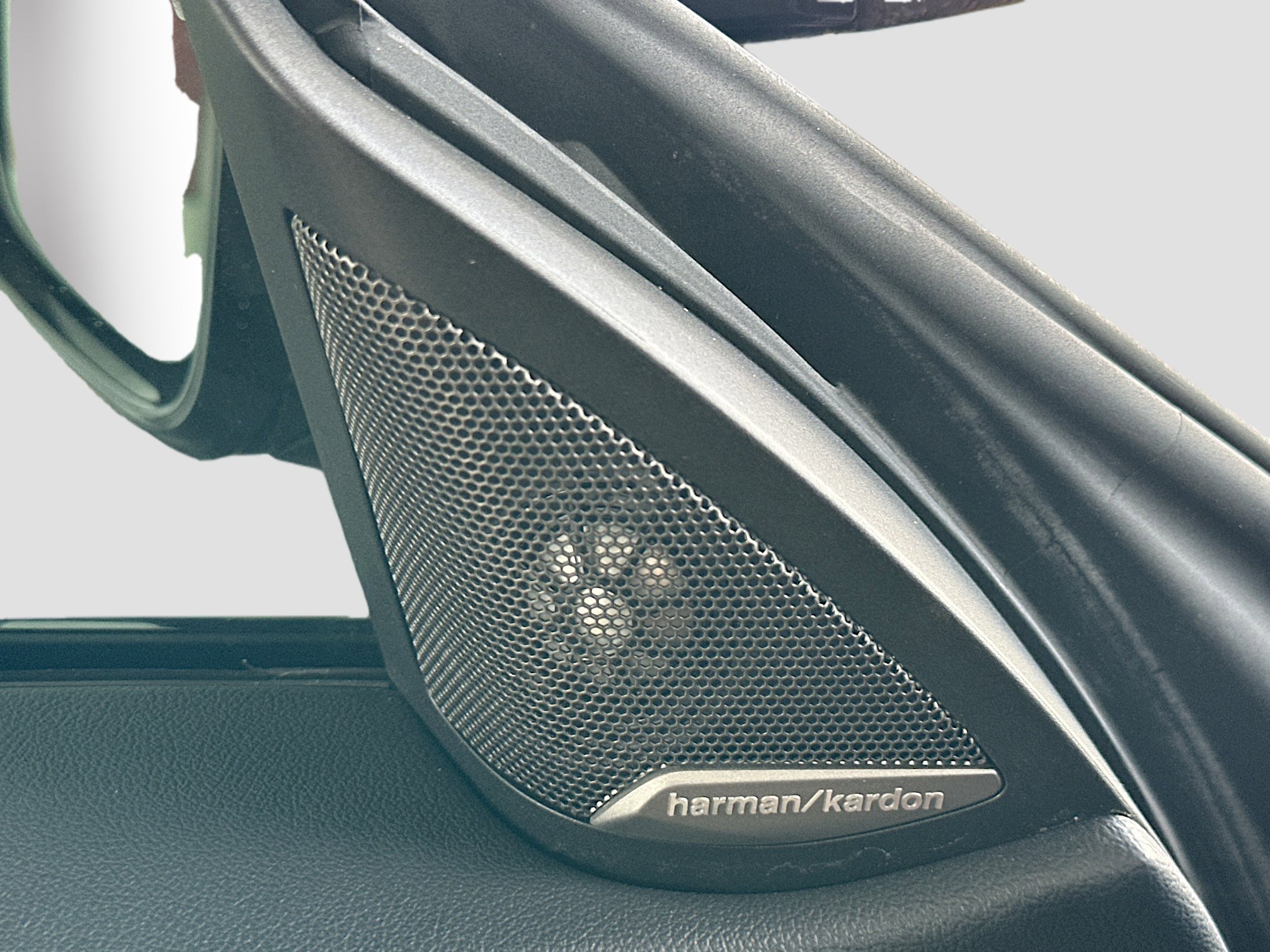 Used 2023 BMW M4 Competition w/ Executive Package image 19