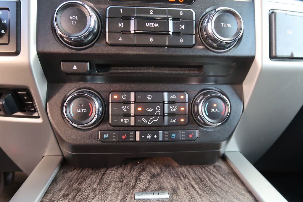 Used 2017 Ford F250 Lariat w/ Lariat Ultimate Package image 25