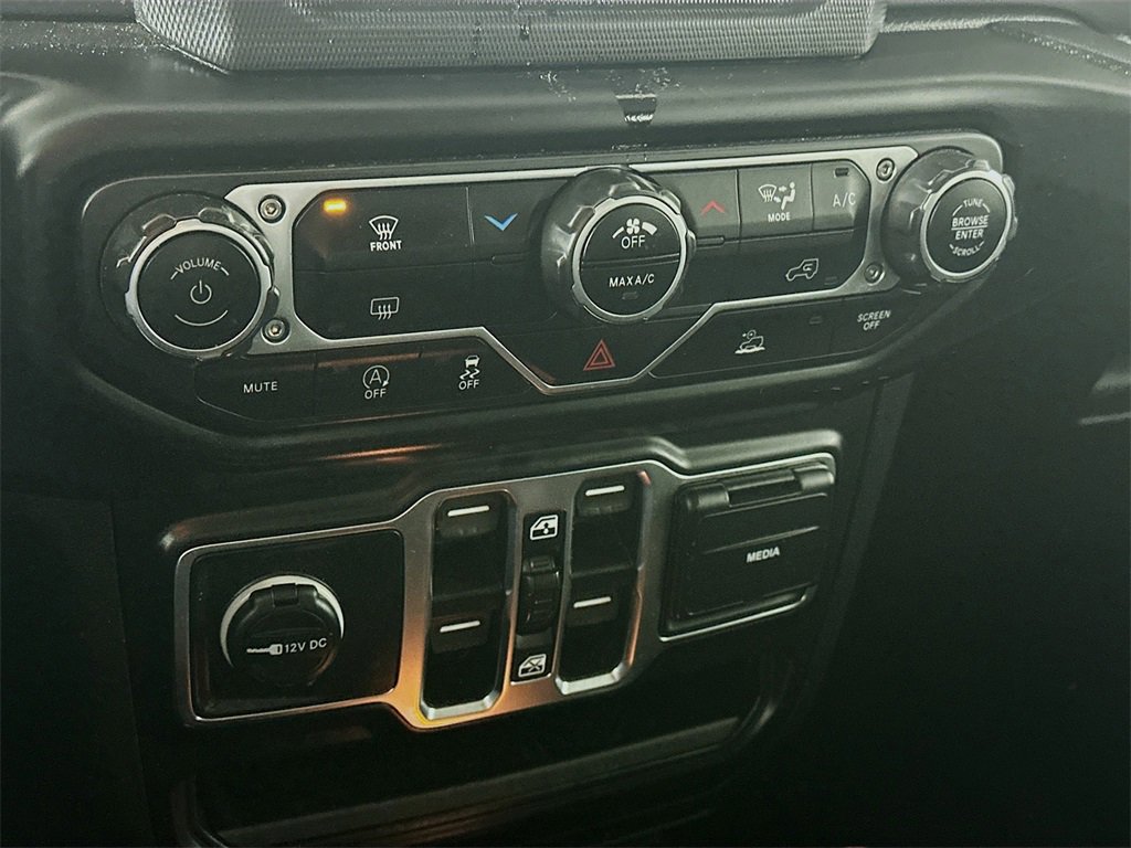 Used 2023 Jeep Gladiator Sport image 18