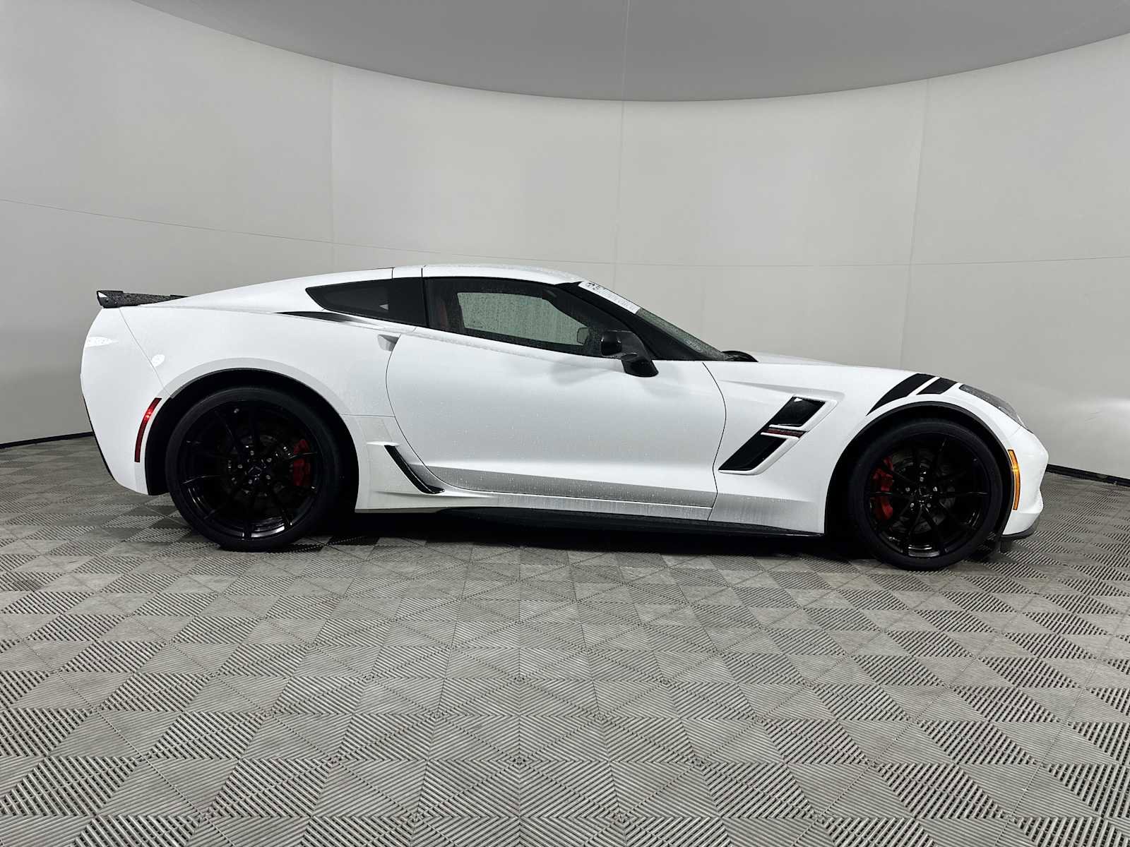Used 2017 Chevrolet Corvette Grand Sport image 9
