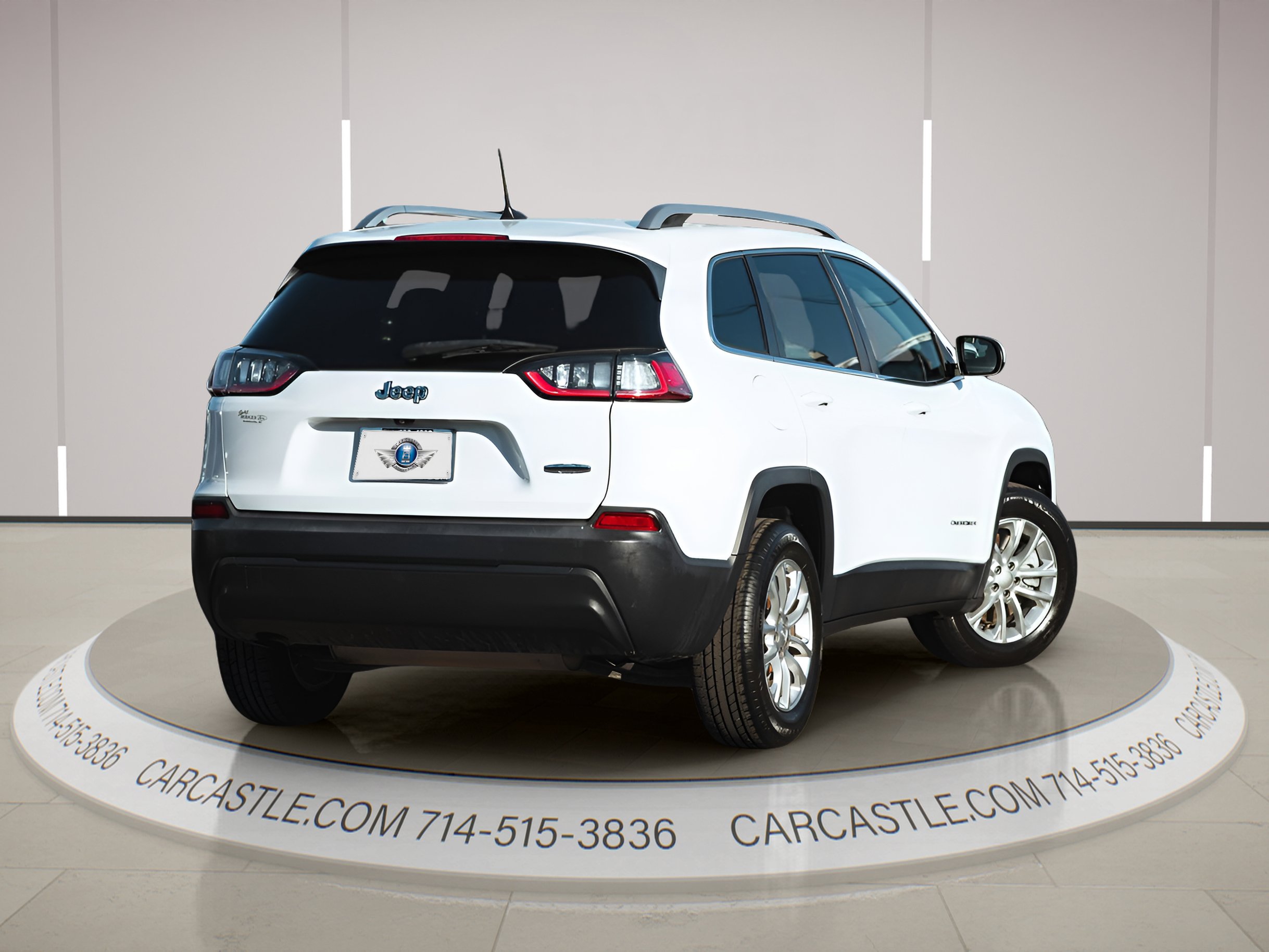 Used 2019 Jeep Cherokee Latitude w/ Popular Appearance Group FWD image 3