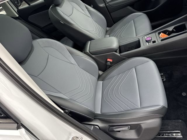 Certified 2025 Volkswagen Tiguan SE image 27