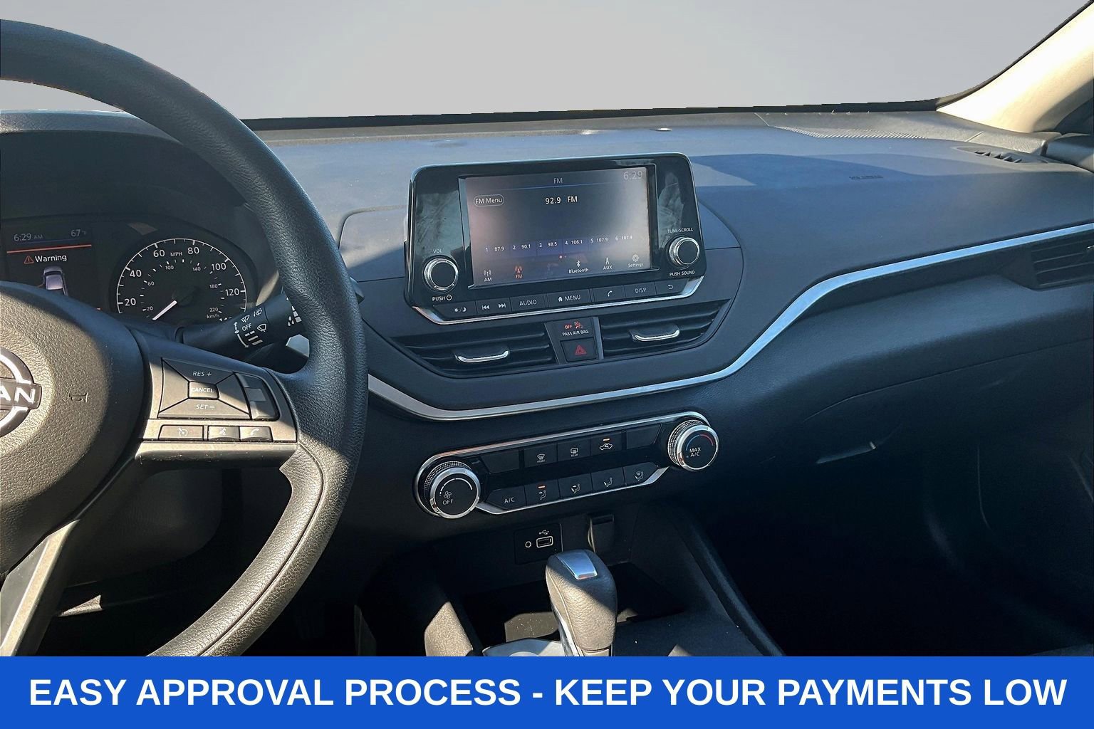Used 2024 Nissan Altima 2.5 S FWD image 12