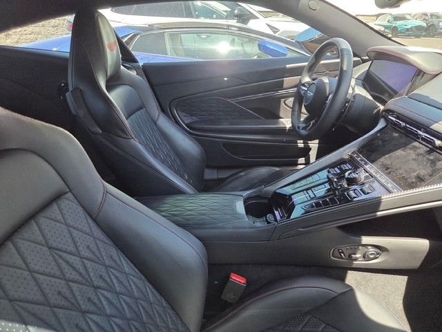 Used 2025 Aston Martin DB12 Coupe image 5