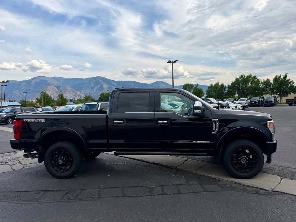 Used 2022 Ford F350 Platinum w/ Tremor Off-Road Package AWD/4WD image 4