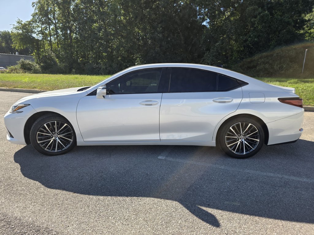Certified 2023 Lexus ES 350 w/ Premium Package FWD image 7