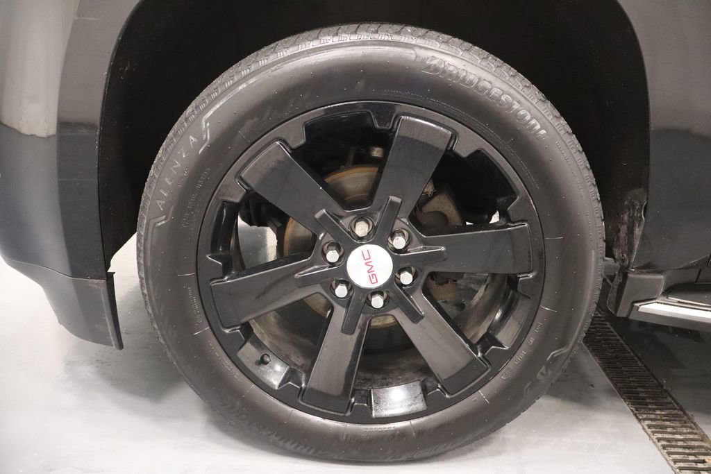 Used 2016 GMC Yukon Denali w/ Enhanced Security Package image 26