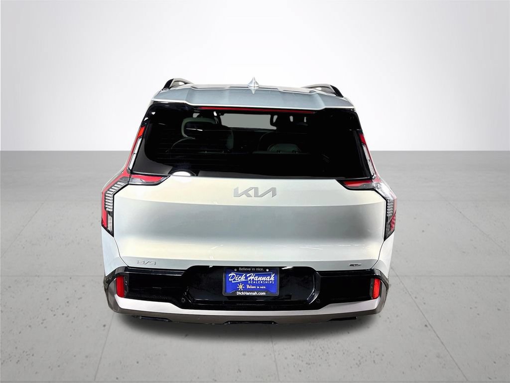 Certified 2024 Kia EV9 GT-Line AWD/4WD image 8