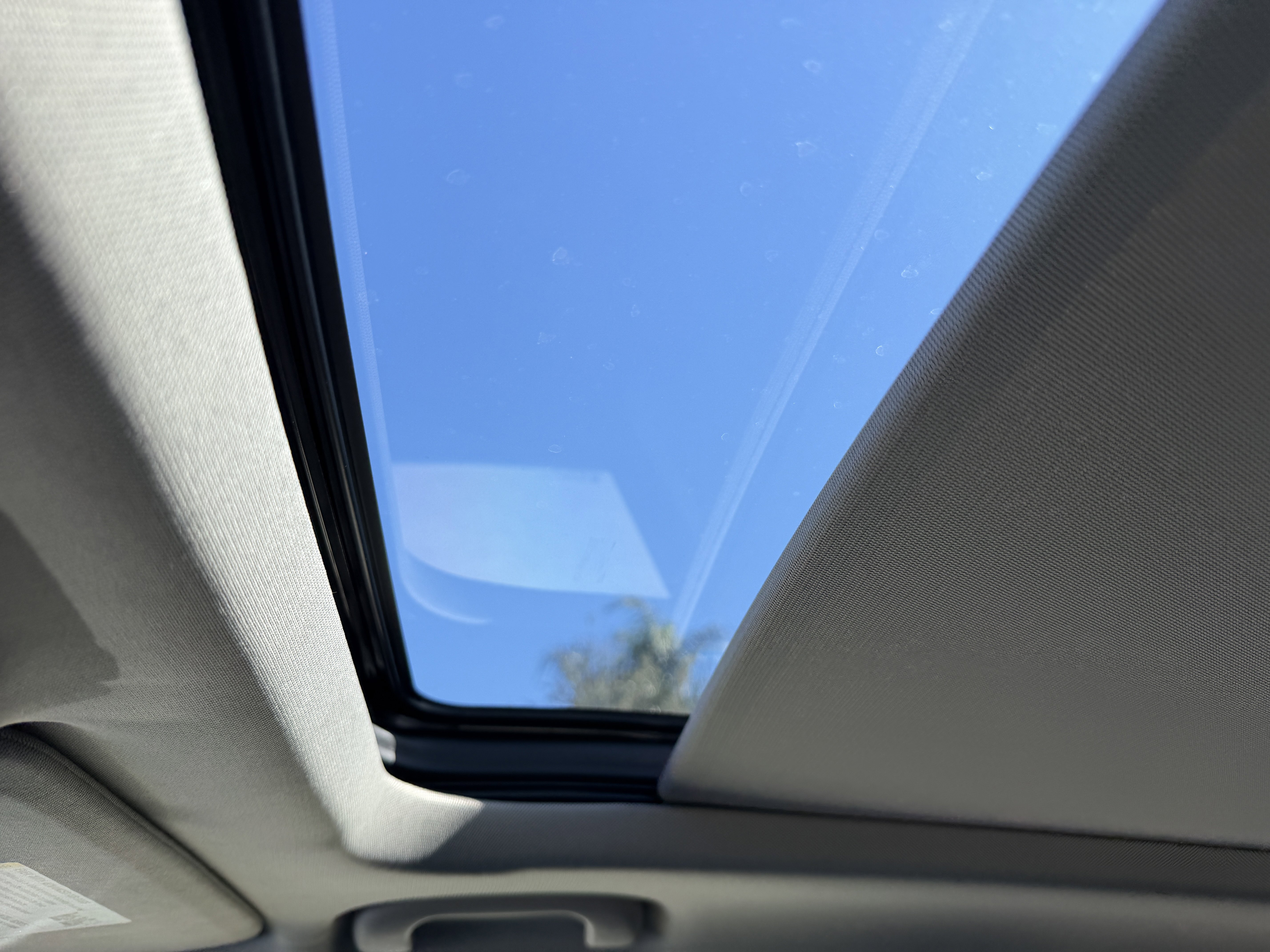 Used 2021 Cadillac XT4 Premium Luxury w/ Driver Awareness Package image 21