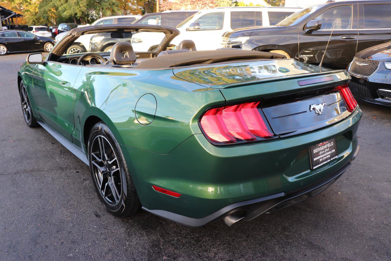 Used 2023 Ford Mustang Premium image 4