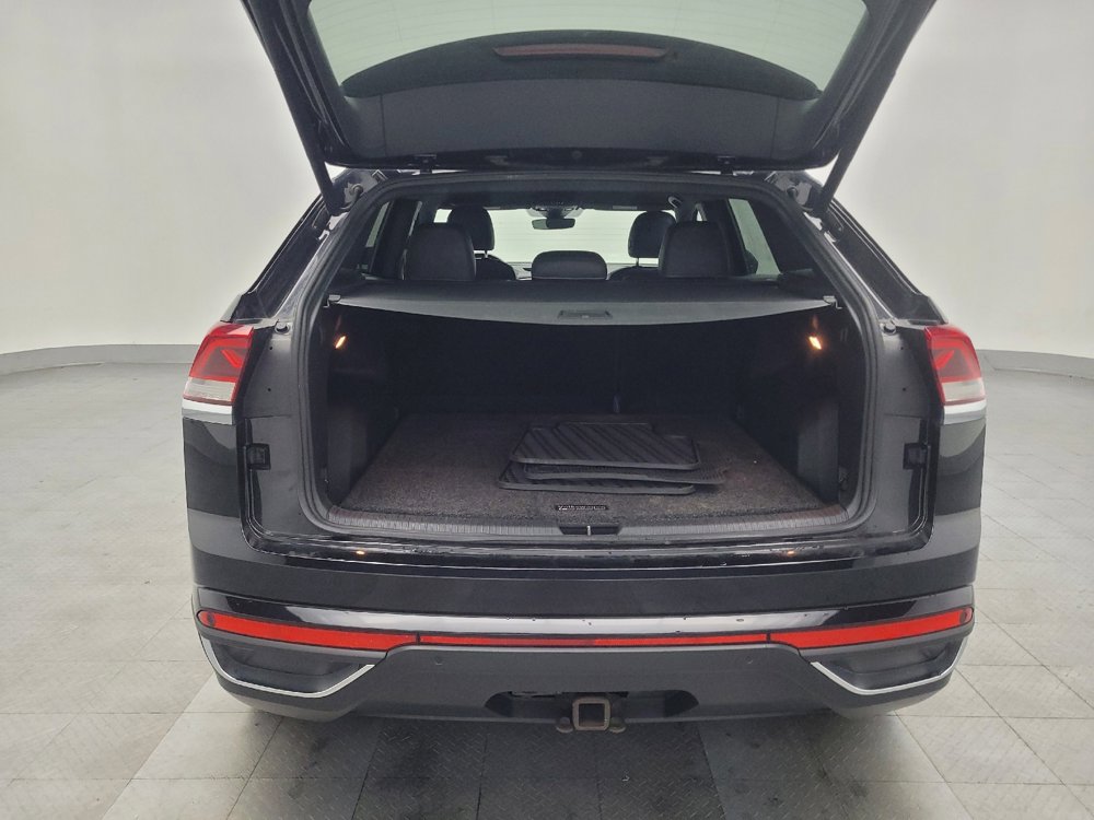 Used 2020 Volkswagen Atlas Cross Sport SEL image 29