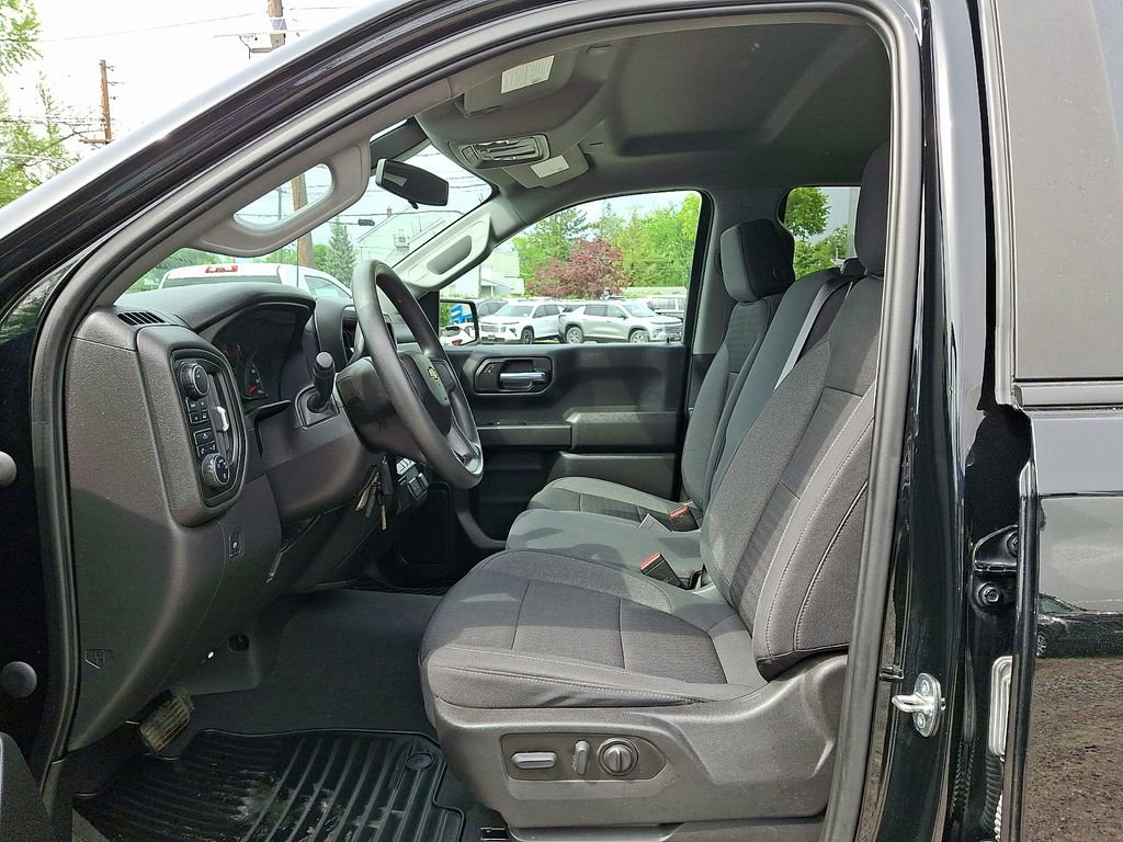 Used 2022 Chevrolet Silverado 1500 Custom AWD/4WD image 13