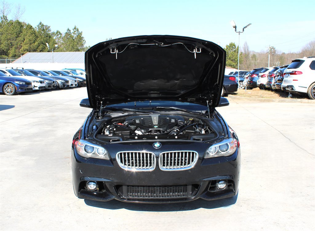 Used 2016 BMW 550i Sedan image 33