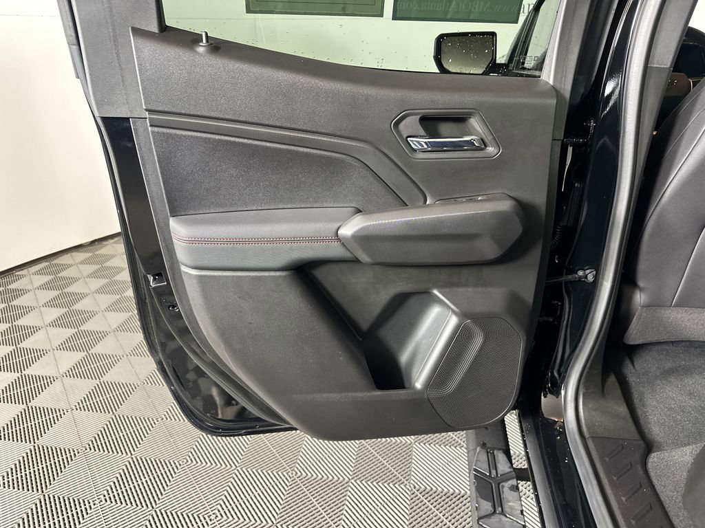 Used 2023 Chevrolet Colorado Z71 w/ Z71 Convenience Package 2 image 21