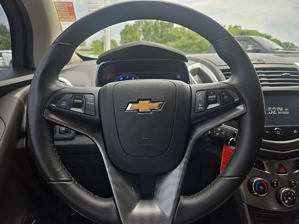 Used 2016 Chevrolet Trax LTZ w/ Midnight Edition AWD/4WD image 38