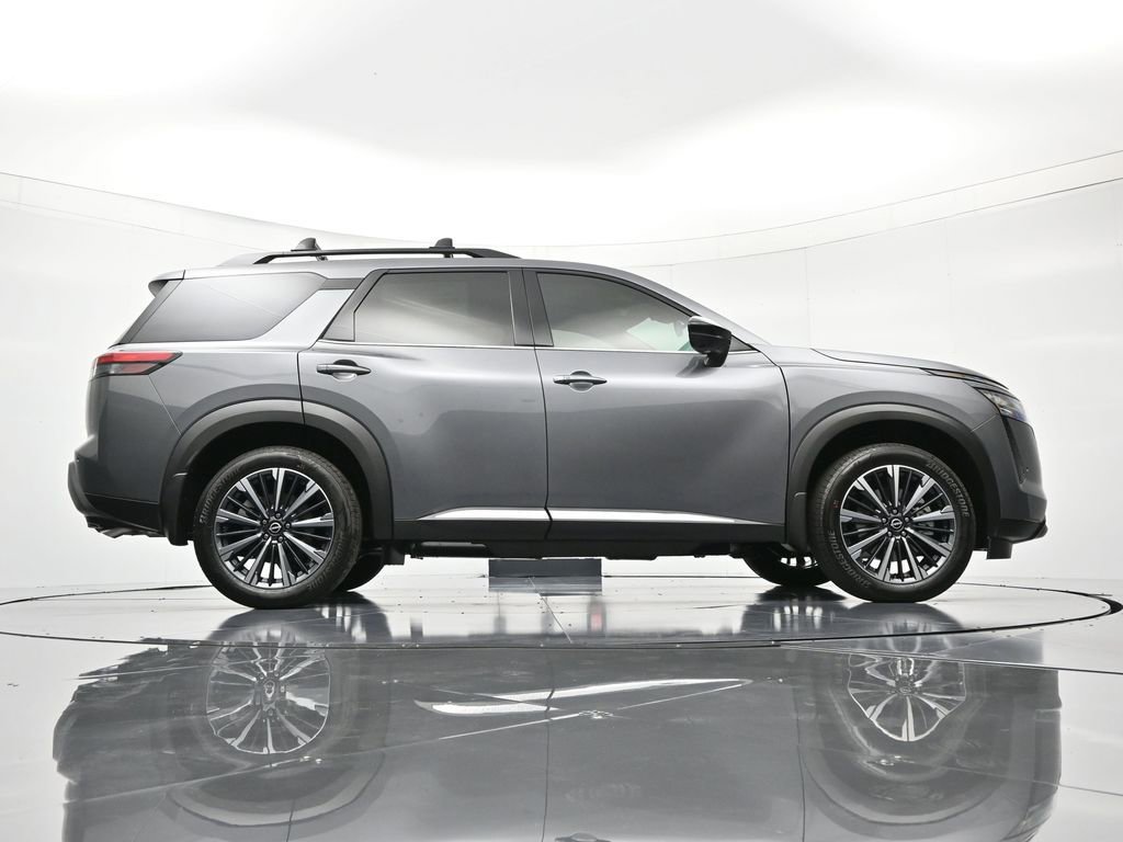 New 2026 Nissan Pathfinder Platinum w/ Cargo Package AWD/4WD image 44