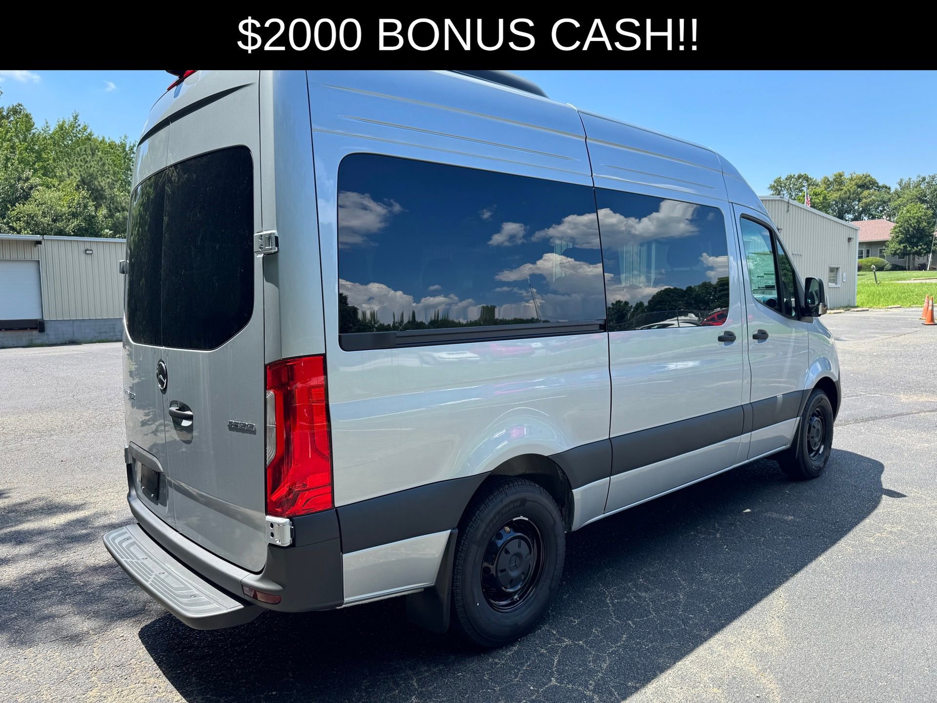 New 2025 Mercedes-Benz Sprinter 2500 image 21