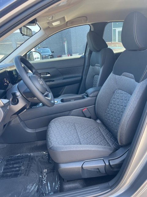 New 2026 Nissan Kicks SV image 7