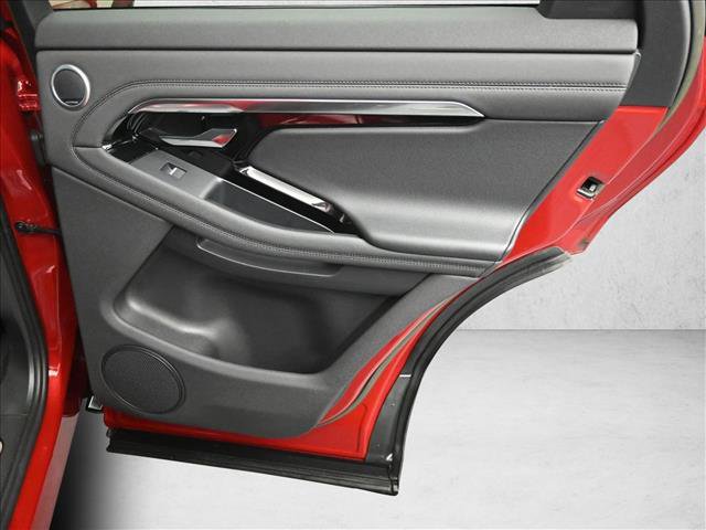 Used 2023 Land Rover Range Rover Evoque R-Dynamic SE image 28