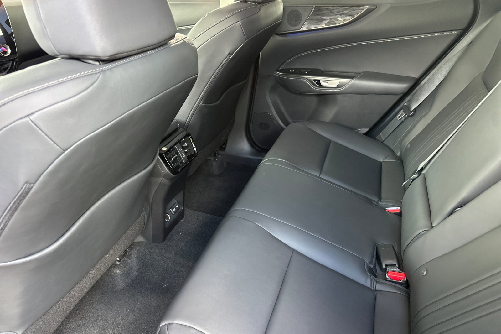 New 2025 Lexus NX 350h AWD w/ Premium Package image 12