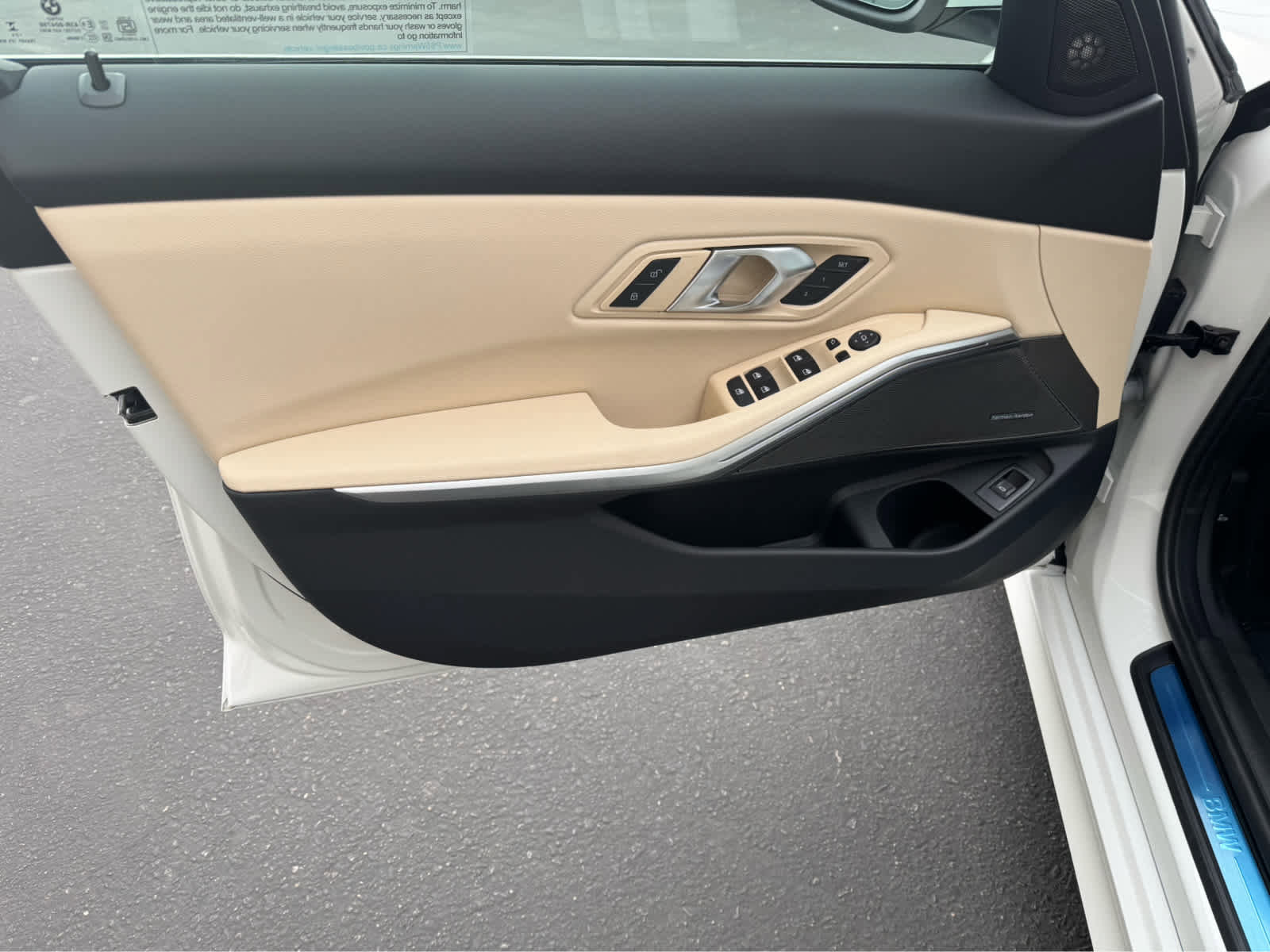 New 2026 BMW 330i Sedan w/ Convenience Package image 12