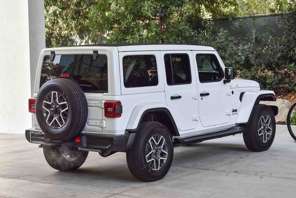 New 2026 Jeep Wrangler Sahara image 6