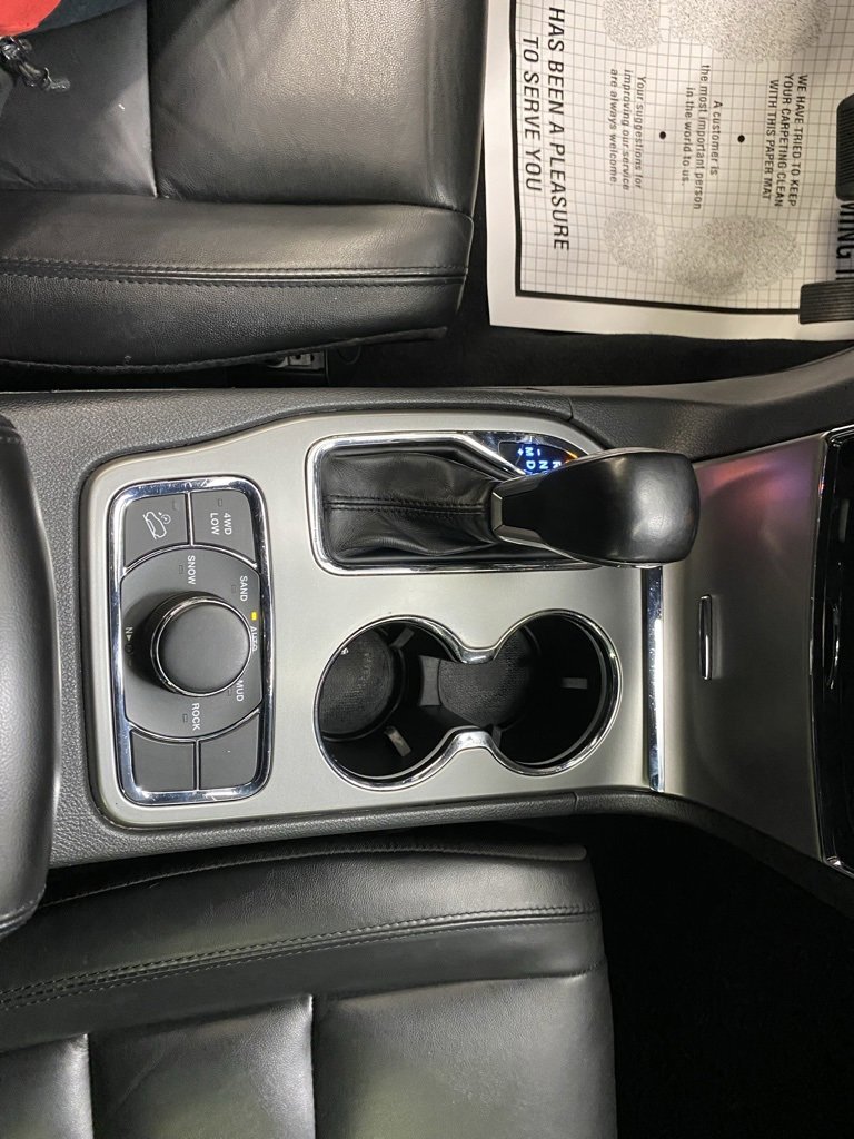 Used 2020 Jeep Grand Cherokee Limited image 25