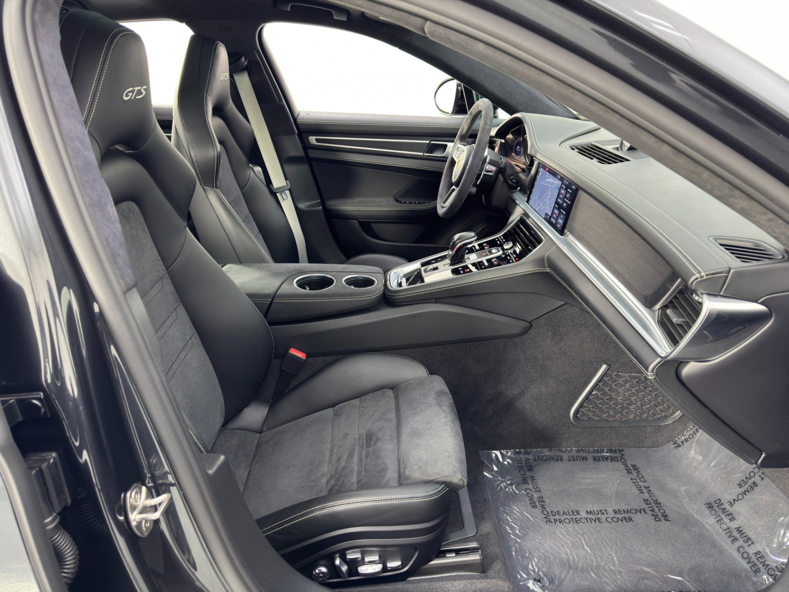 Used 2019 Porsche Panamera GTS image 16