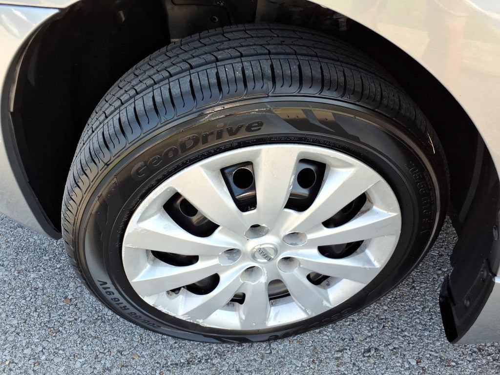 Used 2014 Nissan Sentra SV FWD image 19