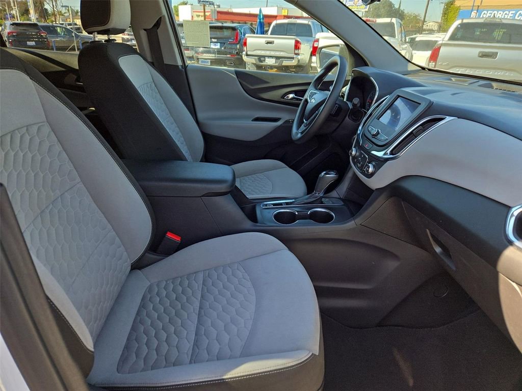 Used 2021 Chevrolet Equinox LS w/ LS Convenience Package FWD image 19