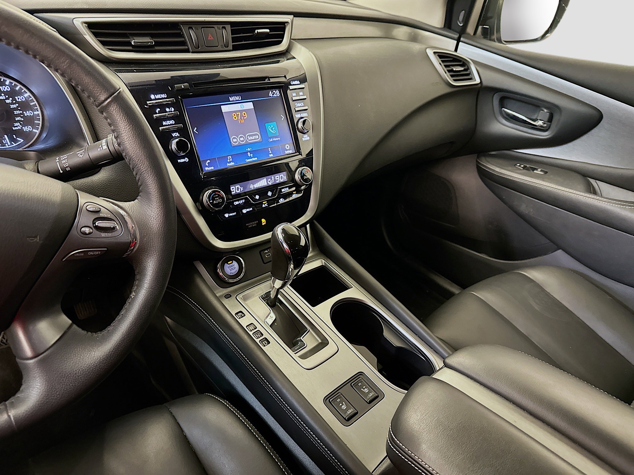 Used 2024 Nissan Murano SV image 25