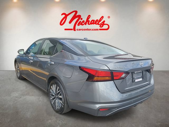 Used 2024 Nissan Altima 2.5 SV FWD image 4