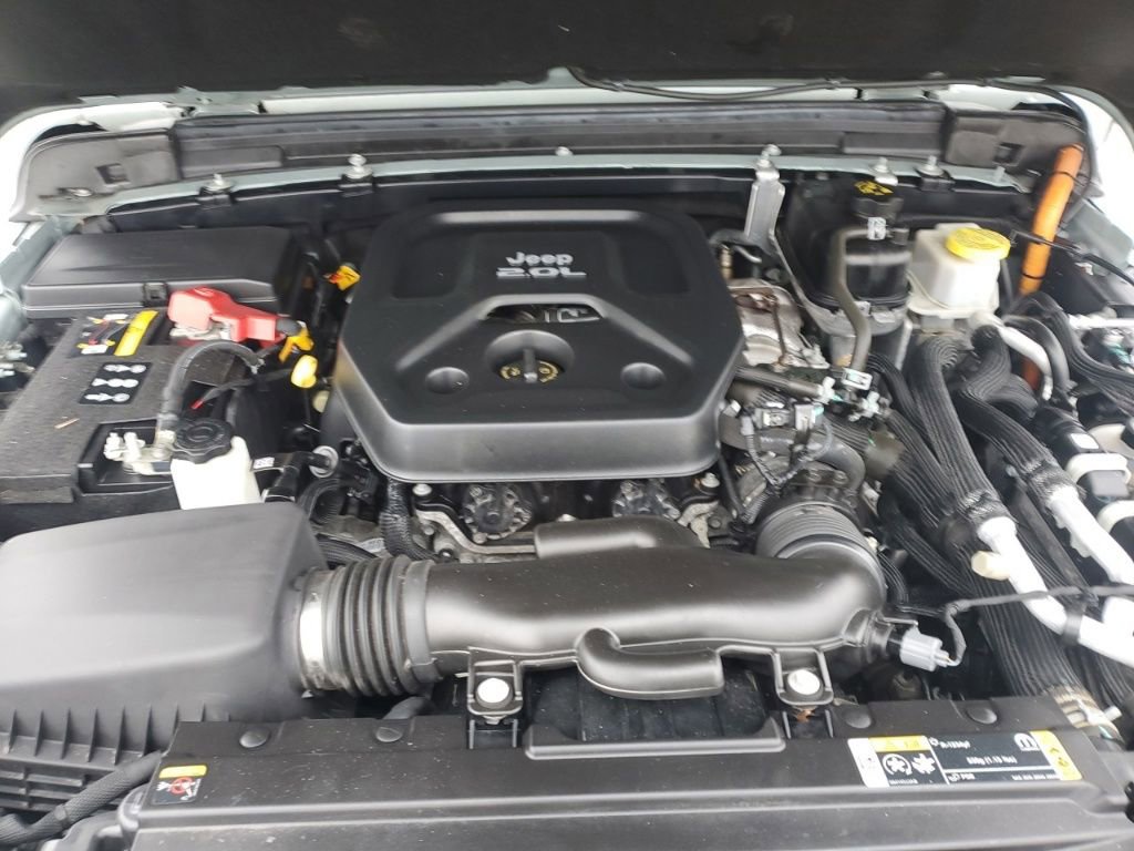 Used 2023 Jeep Wrangler Unlimited Sahara w/ Cold Weather Group image 10