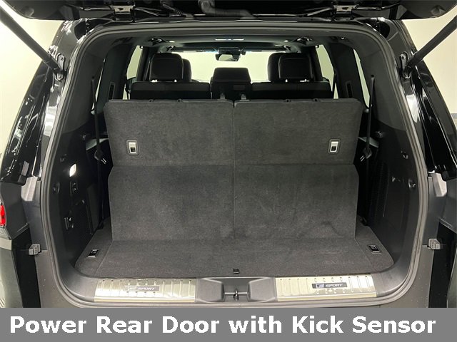 Used 2024 Lexus LX 600 F Sport image 8