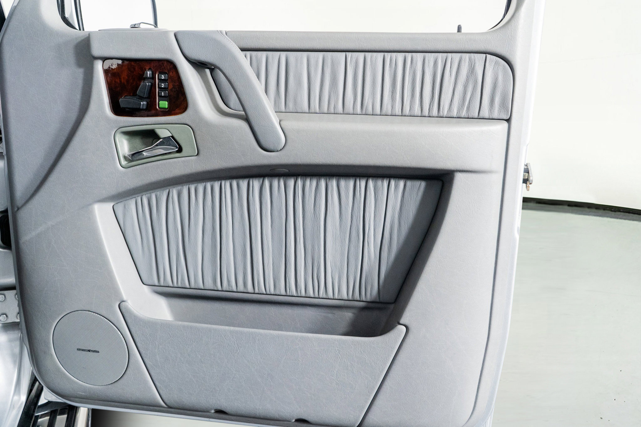 Used 2008 Mercedes-Benz G 500 image 38