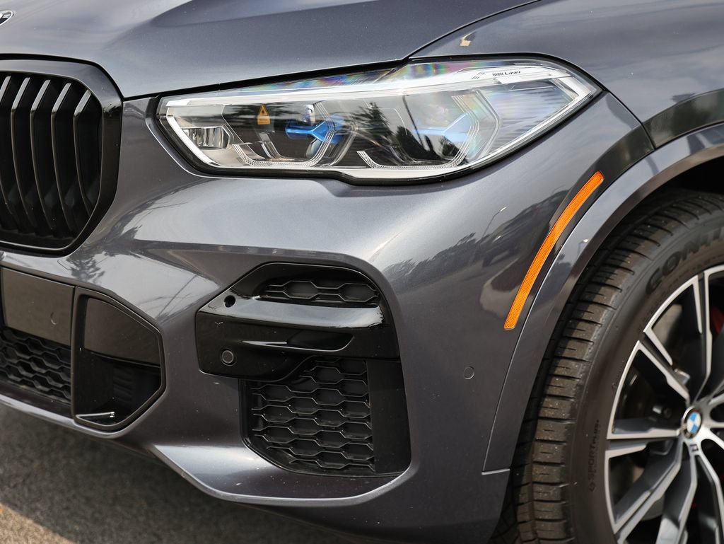 Used 2022 BMW X5 xDrive40i w/ M Sport Package AWD/4WD image 12