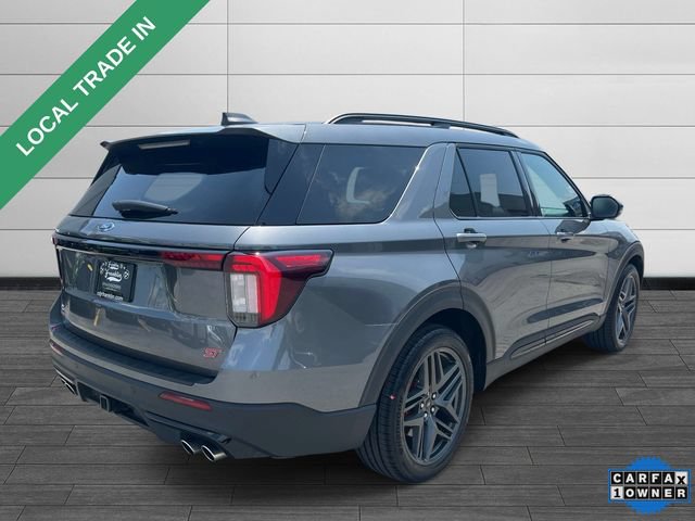 Used 2025 Ford Explorer ST AWD/4WD image 3