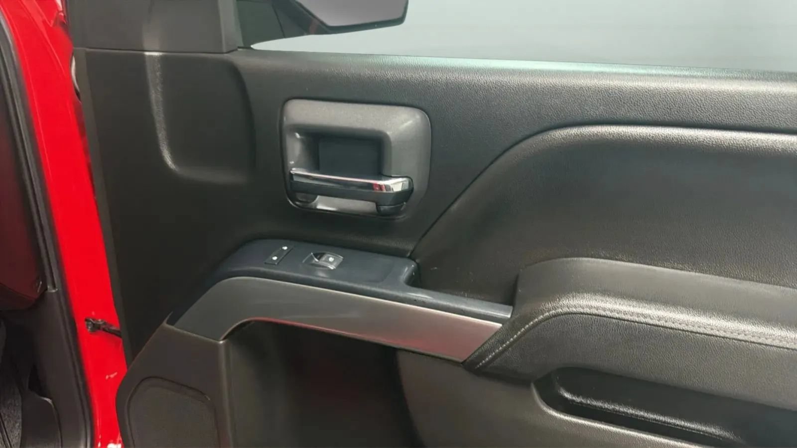 Used 2018 Chevrolet Silverado 1500 LT w/ All Star Edition RWD image 17