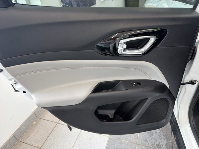 Used 2024 Jeep Compass Limited AWD/4WD image 12