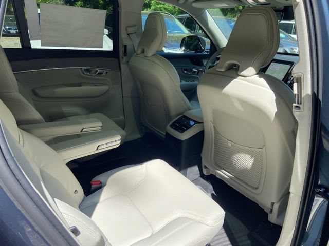 New 2026 Volvo XC90 T8 Ultra w/ Protection Package Premier AWD/4WD image 18