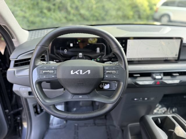 Certified 2026 Kia EV9 Light RWD image 16