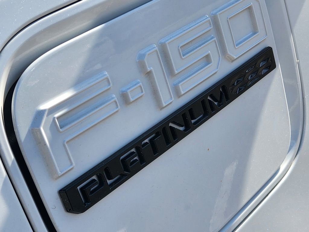 Used 2023 Ford F150 Lightning Platinum image 16