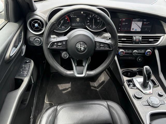 Used 2023 Alfa Romeo Giulia Ti AWD/4WD image 48