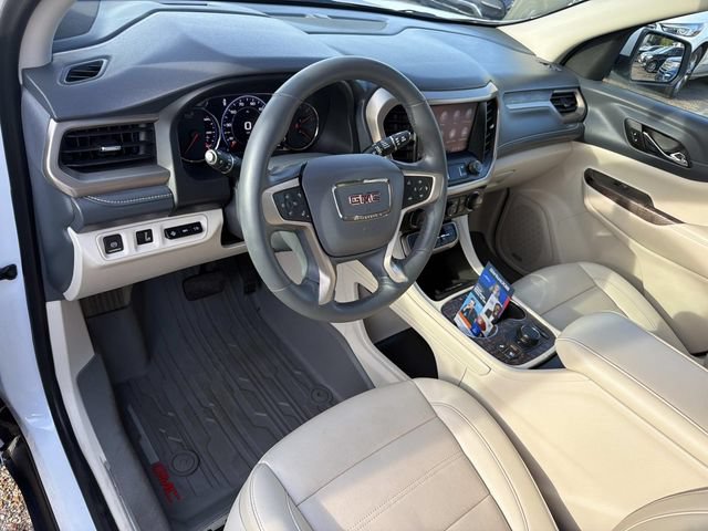Used 2023 GMC Acadia Denali w/ Denali Technology Package FWD image 22