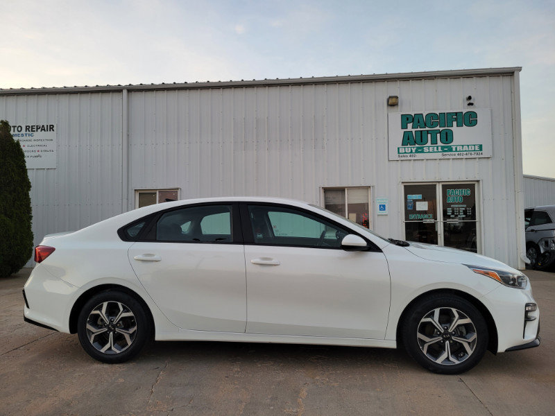 Used 2021 Kia Forte LXS FWD image 9