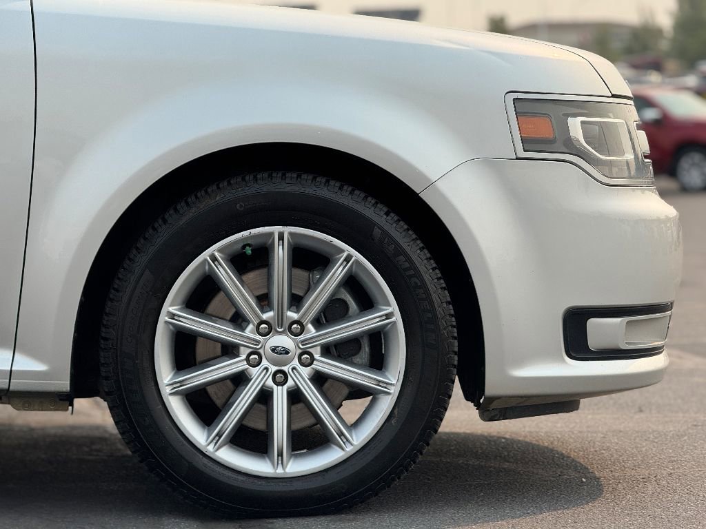 Used 2019 Ford Flex Limited image 13
