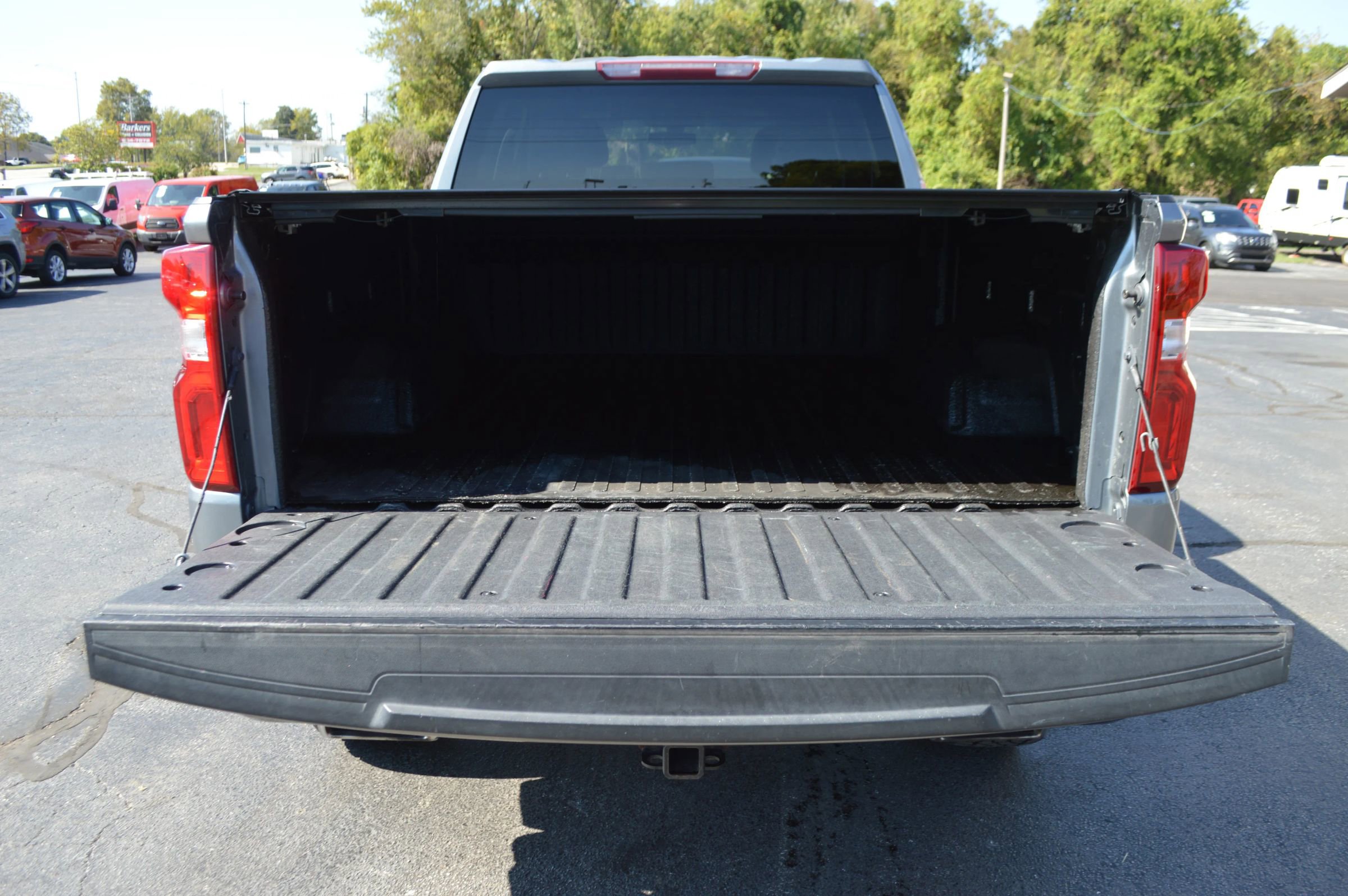 Used 2019 Chevrolet Silverado 1500 Custom Trail Boss w/ Custom Convenience Package image 6